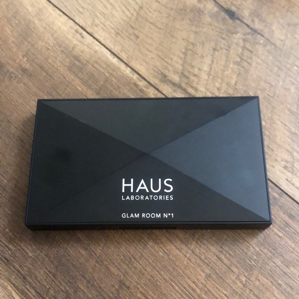 HAUS Laboratories Glam Room No1 Palette - NWT
